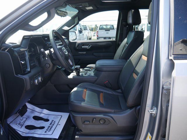 Used 2023 GMC Sierra 1500 AT4 w/ Technology Package AWD/4WD image 2
