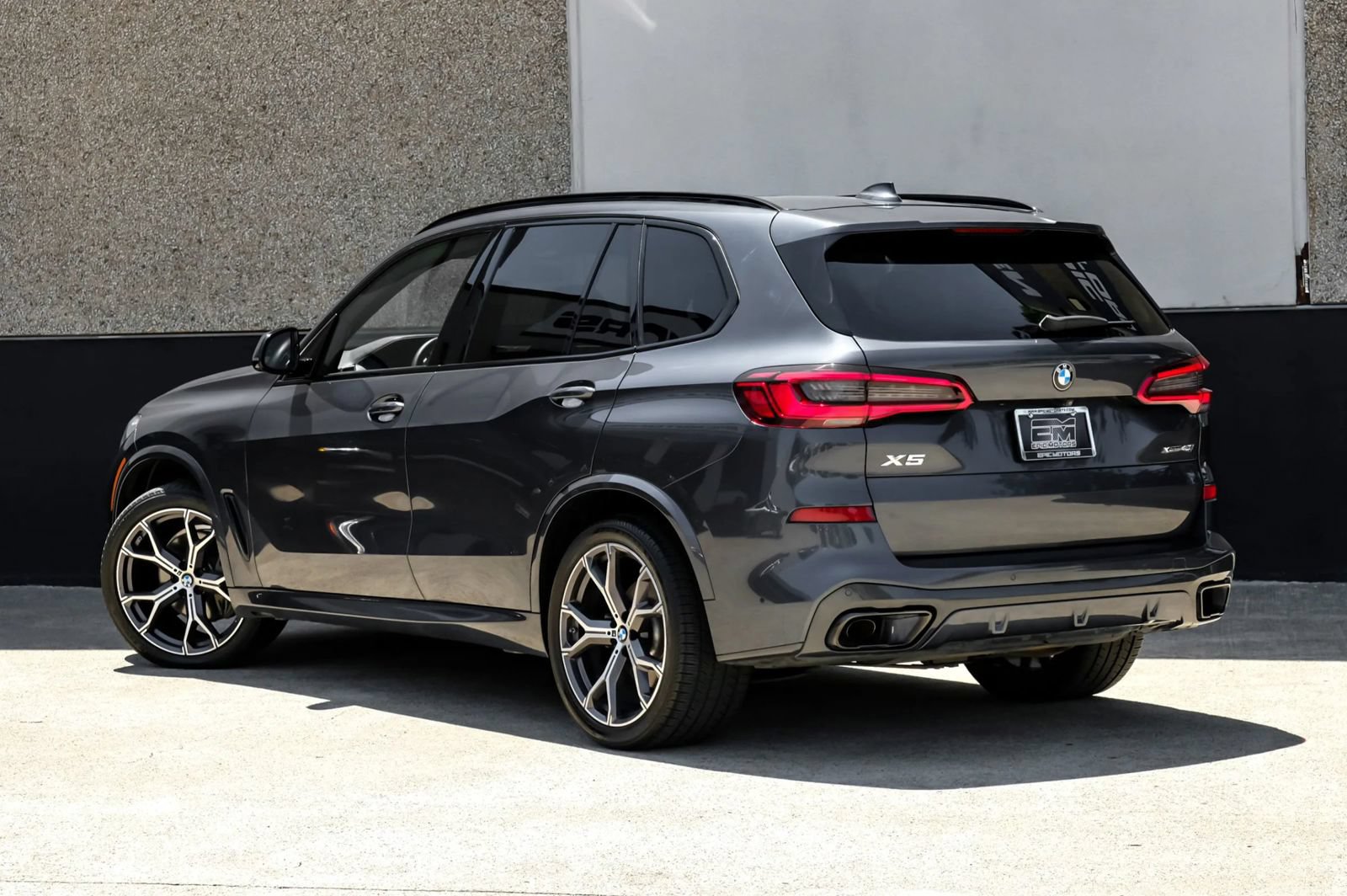 Used 2020 BMW X5 xDrive40i w/ M Sport Package AWD/4WD image 12