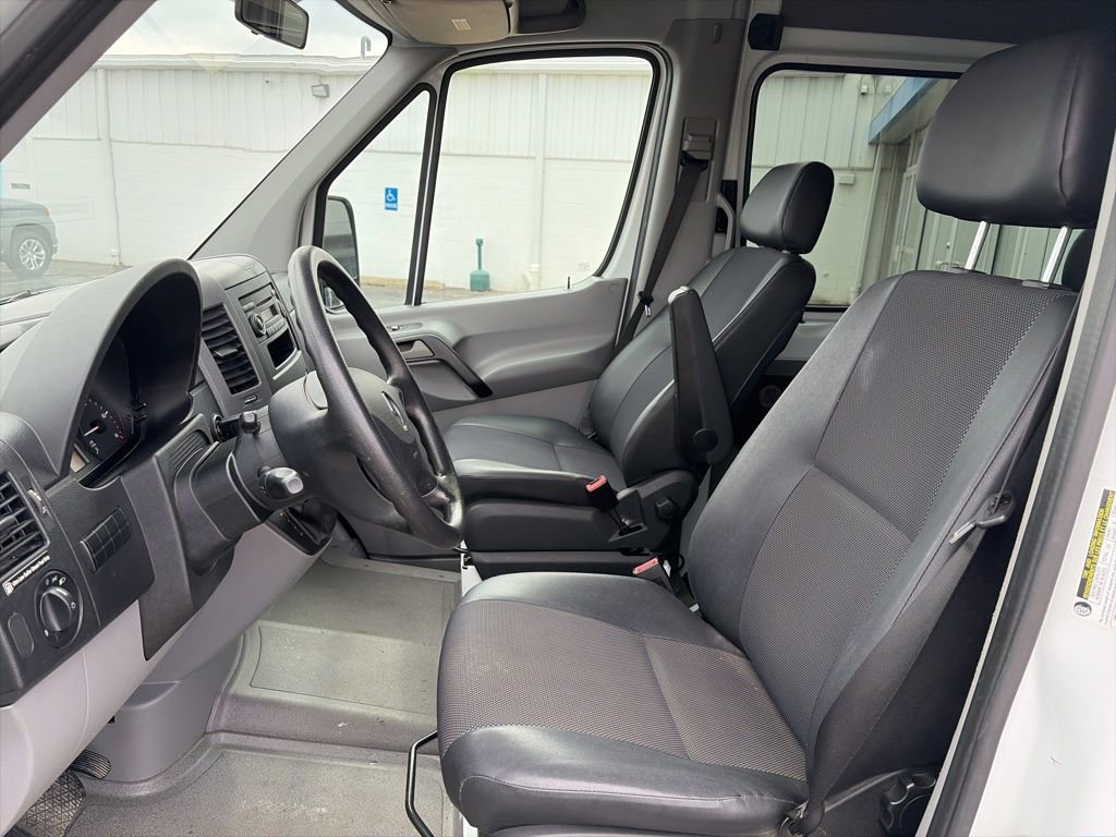 Used 2011 Mercedes-Benz Sprinter 2500 image 9