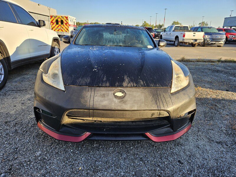 Used 2016 Nissan 370Z w/ Sport Package image 2
