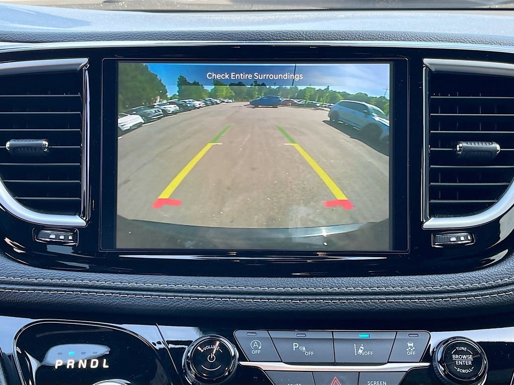Used 2023 Chrysler Pacifica Limited w/ S Appearance Package AWD/4WD image 23