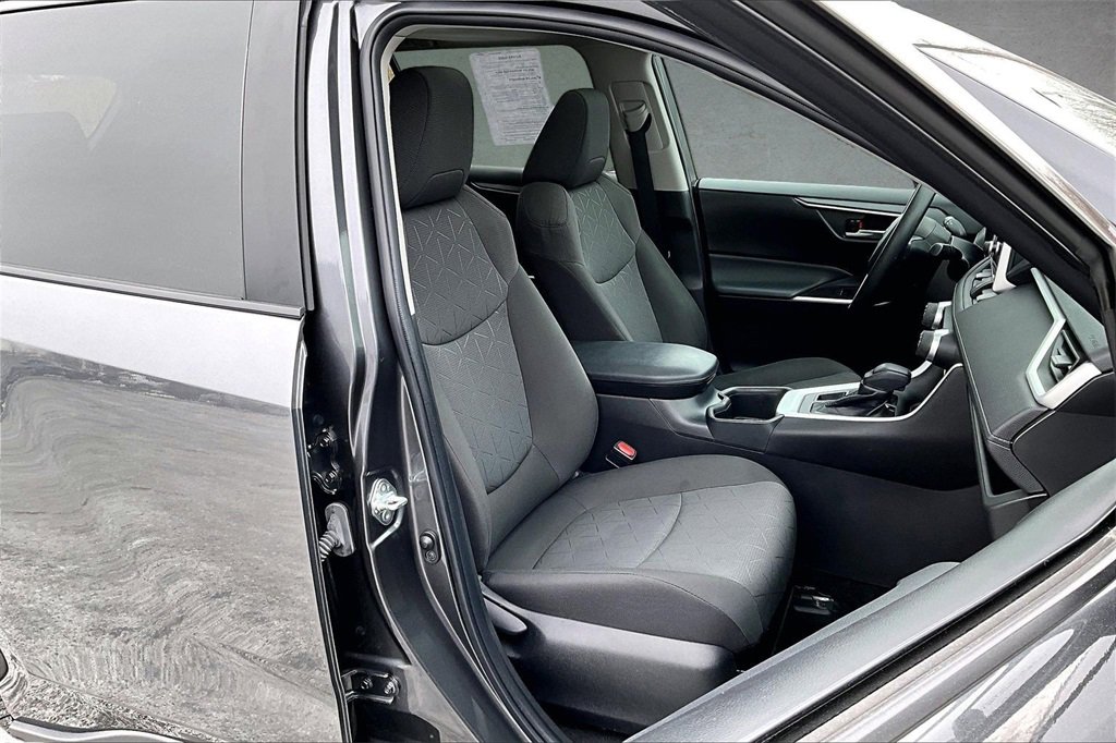 Used 2023 Toyota RAV4 XLE w/ Convenience Package image 29