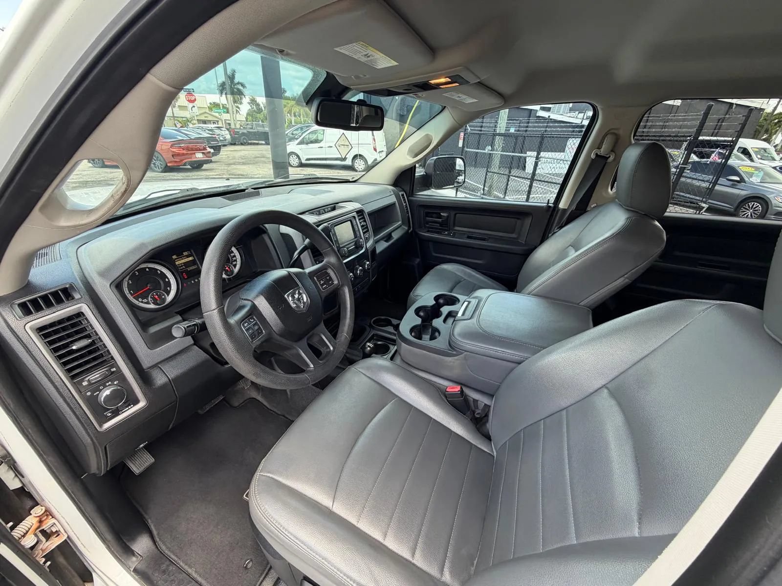 Used 2014 RAM 2500 Tradesman w/ Chrome Appearance Group AWD/4WD image 11
