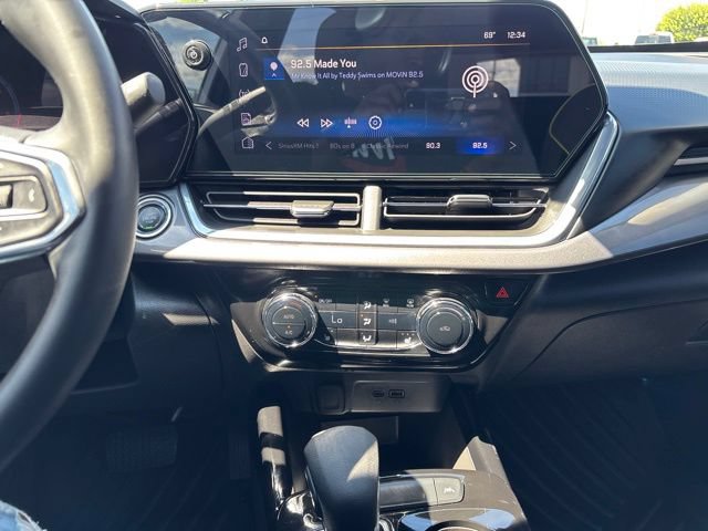 Used 2024 Chevrolet Trax ACTIV w/ Driver Confidence Package FWD image 22