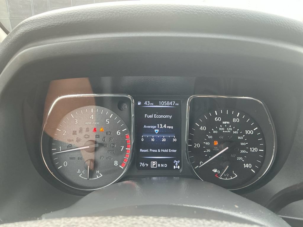 Used 2017 Nissan Titan 4x4 Crew Cab image 19