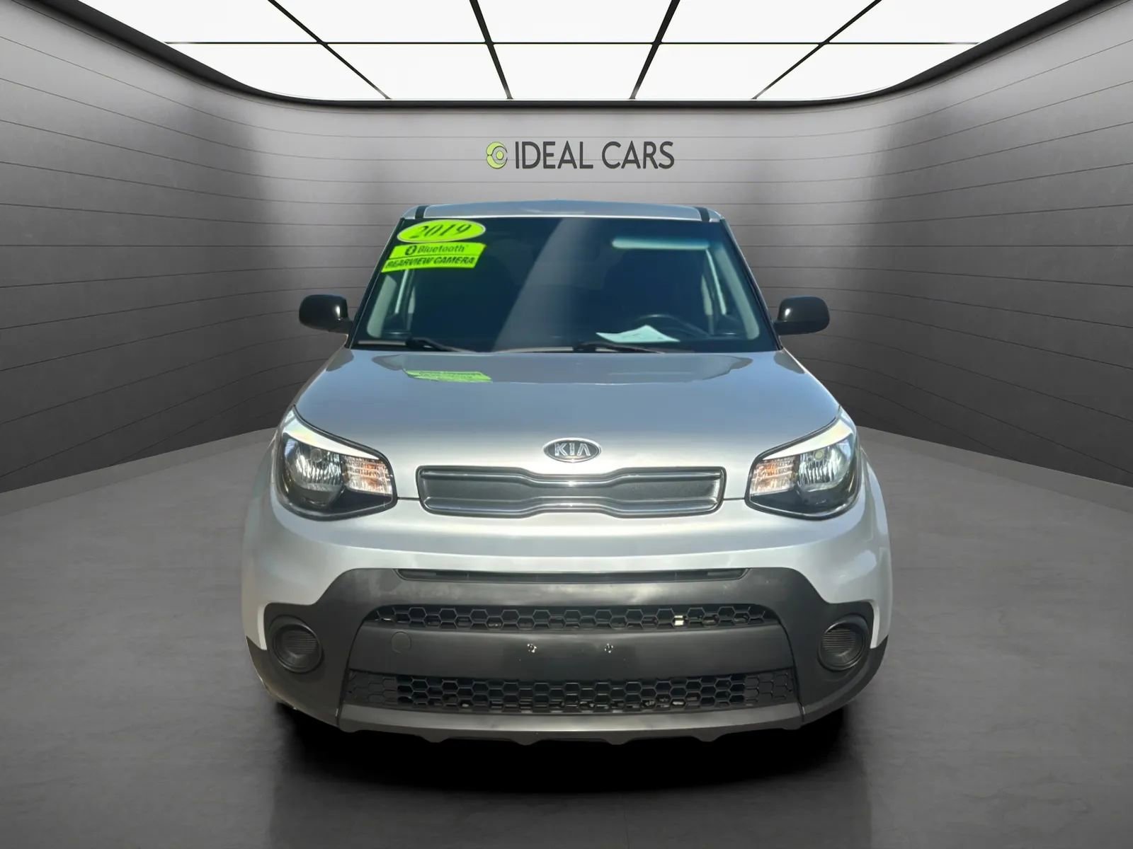 Used 2019 Kia Soul FWD image 2