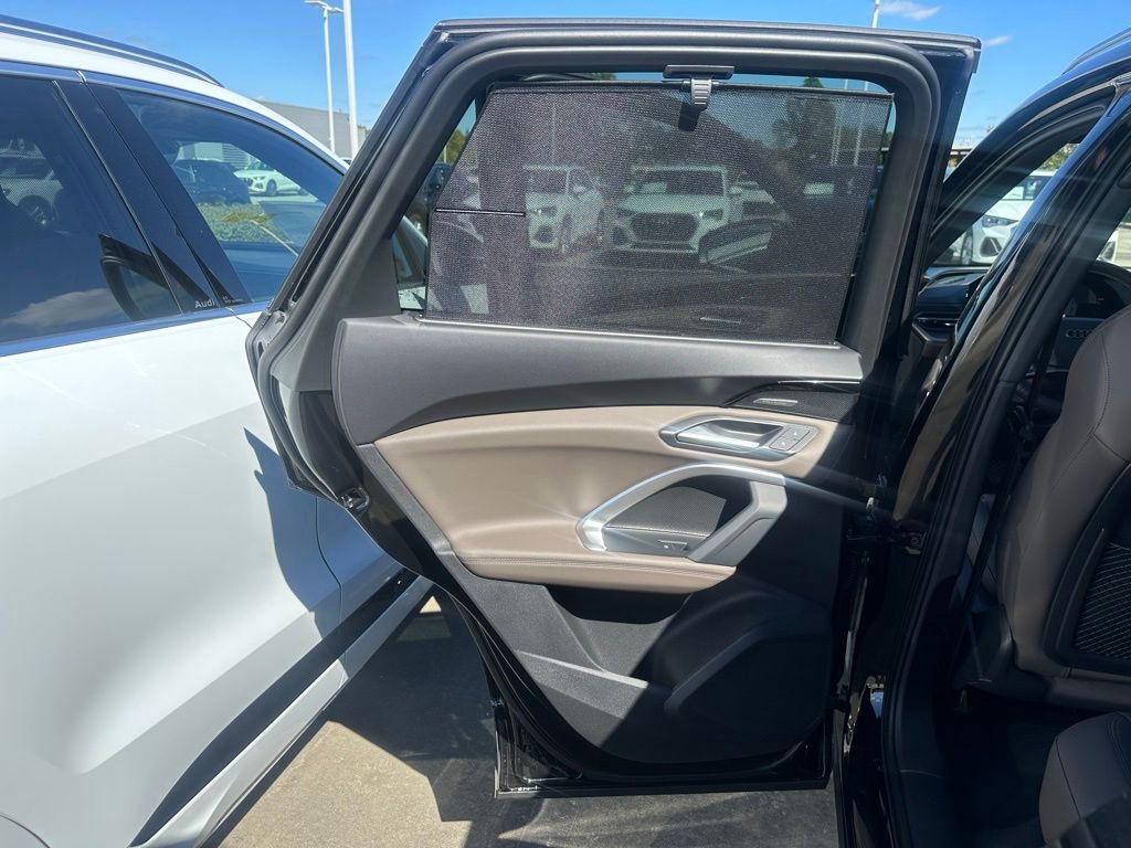 New 2025 Audi Q5 Premium Plus image 18
