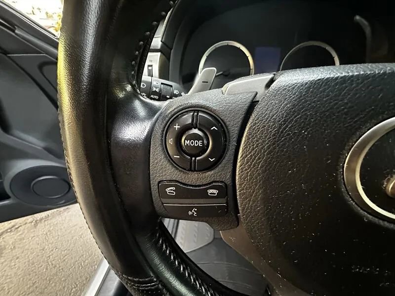 Used 2016 Lexus IS 200t w/ Navigation System Package RWD image 41