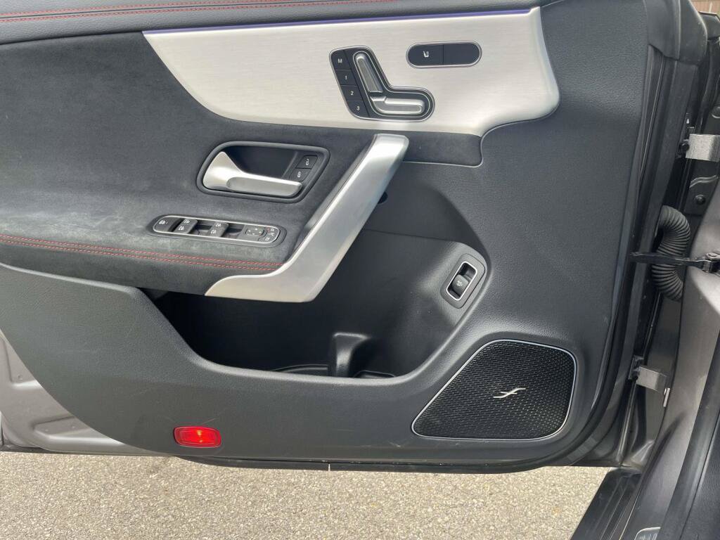 Certified 2024 Mercedes-Benz CLA 250 4MATIC image 29