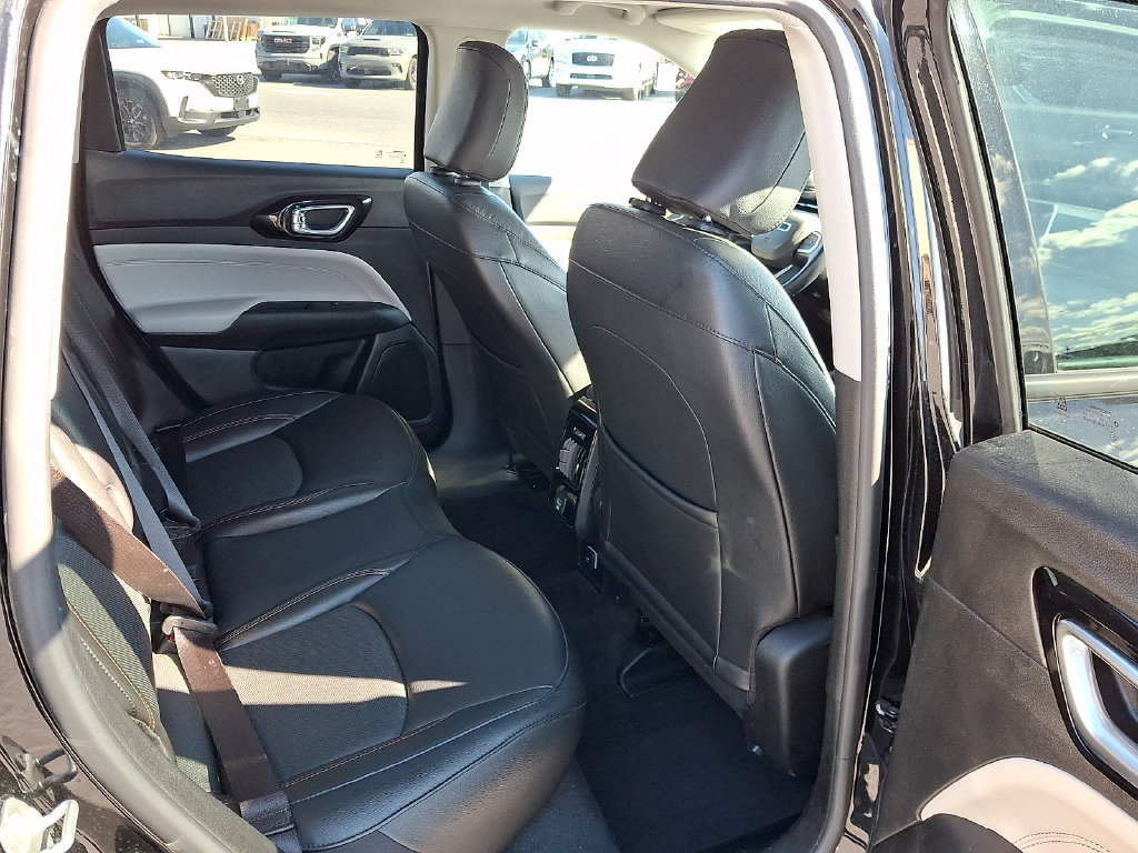 Used 2022 Jeep Compass Limited AWD/4WD image 11
