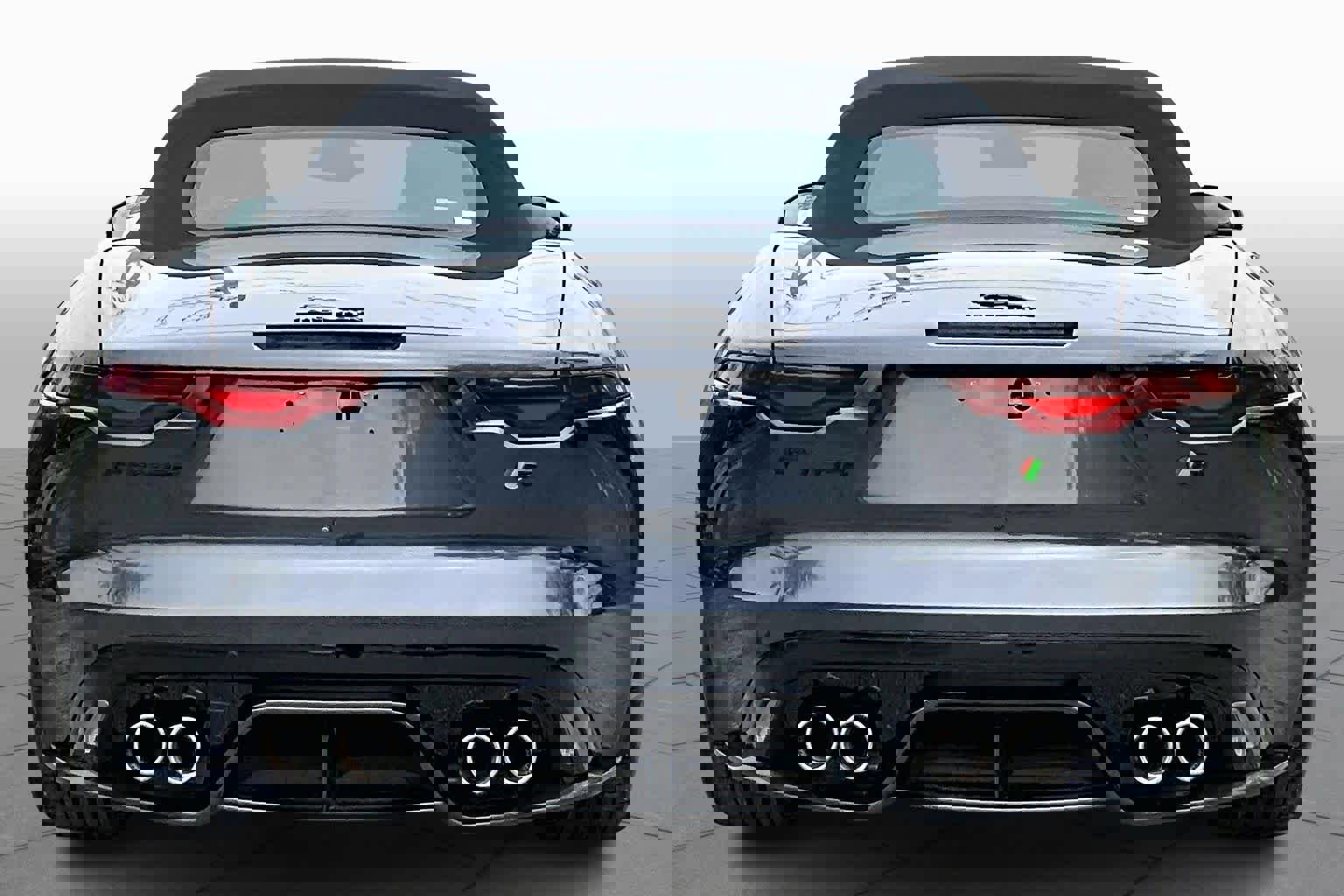 Used 2023 Jaguar F-TYPE R image 5