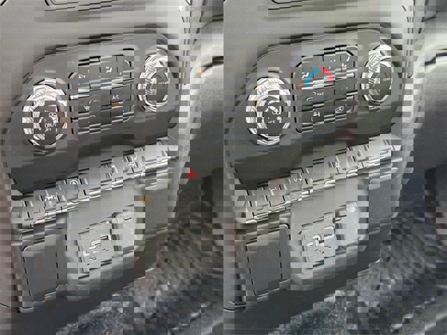 Used 2025 GMC Sierra 1500 Pro w/ Trailering Package image 22