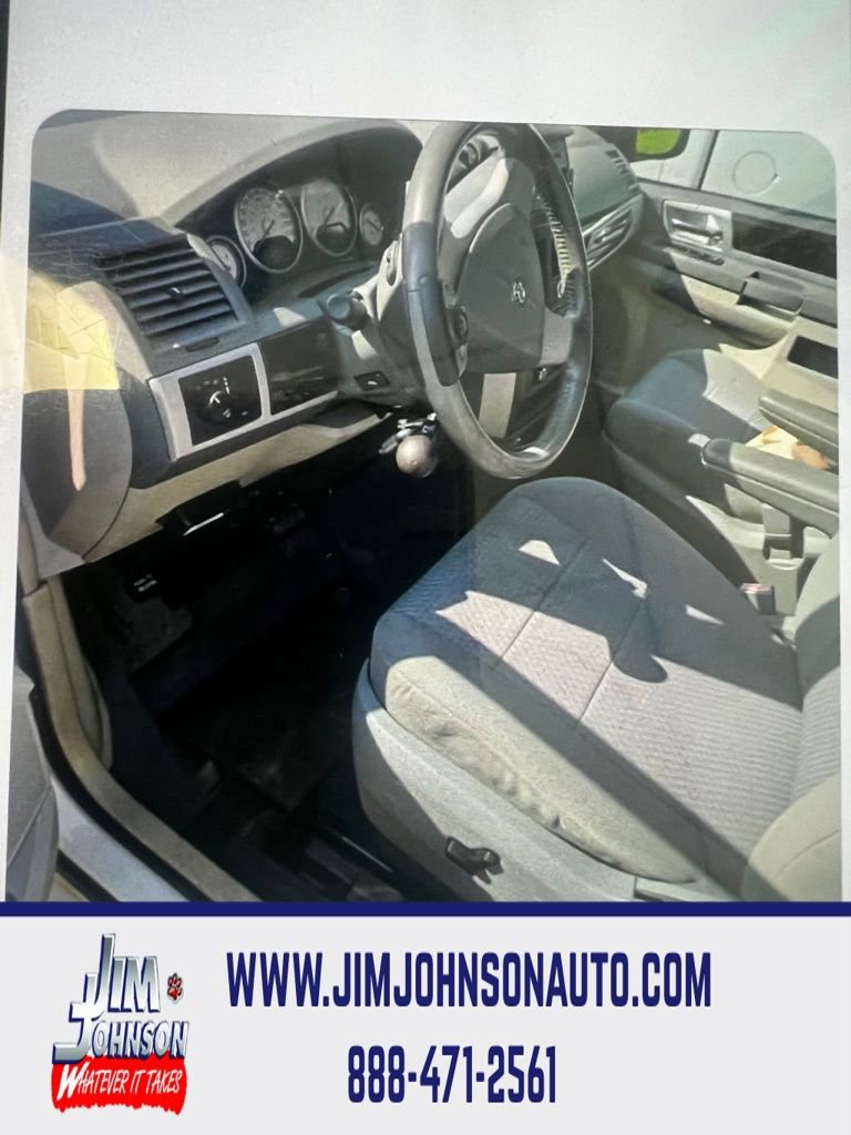 Used 2010 Dodge Grand Caravan SXT w/ Trailer Tow Group image 1