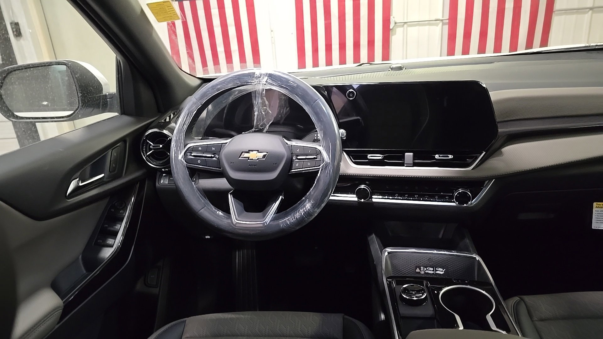 New 2026 Chevrolet Equinox LT w/ Convenience Package II image 18