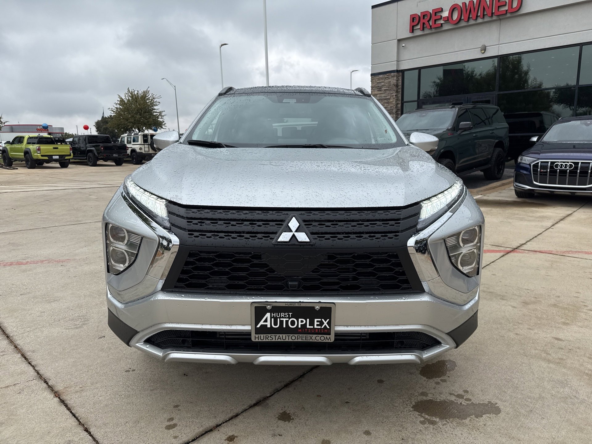 Used 2025 Mitsubishi Eclipse Cross SE image 2