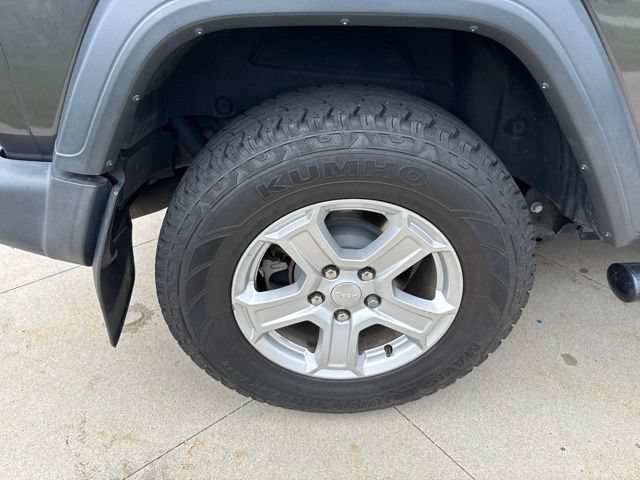 Used 2018 Jeep Wrangler Sport AWD/4WD image 10