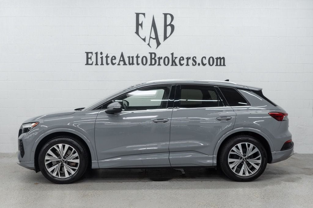 Used 2023 Audi Q4 e-tron Premium Plus w/ Premium Plus RWD image 2