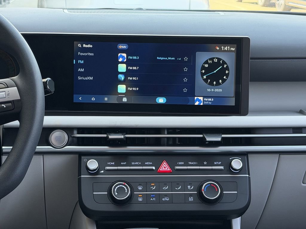 New 2026 Hyundai Tucson SE image 14