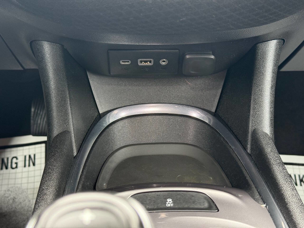 Used 2020 Chevrolet Malibu LT image 23