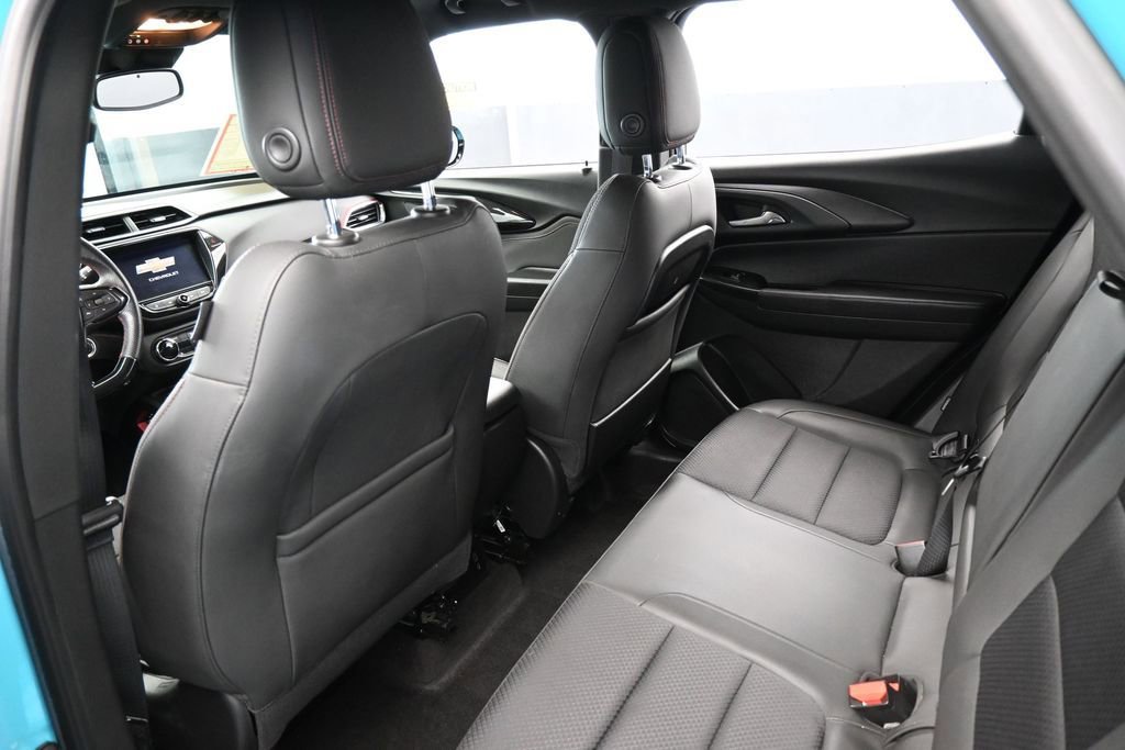 Used 2021 Chevrolet TrailBlazer RS w/ Sun and Liftgate Package FWD image 38