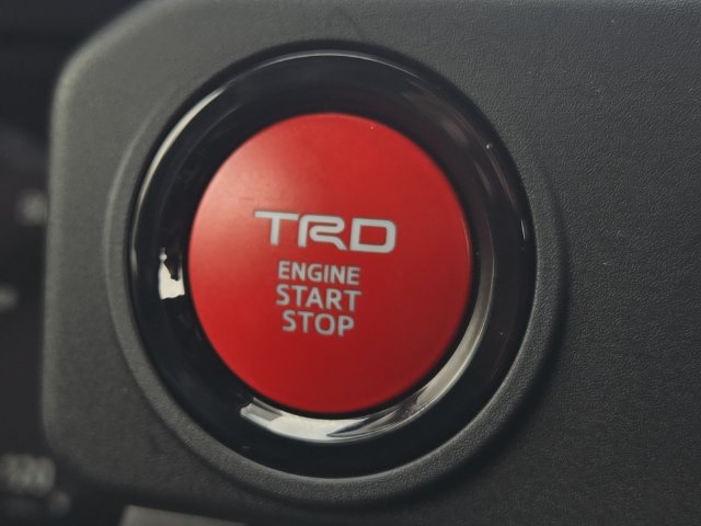 Certified 2026 Toyota Tacoma TRD Off-Road AWD/4WD image 24