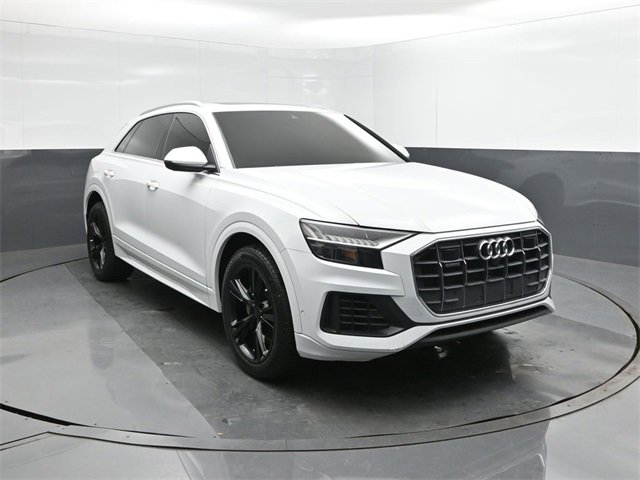 Used 2023 Audi Q8 Premium image 22