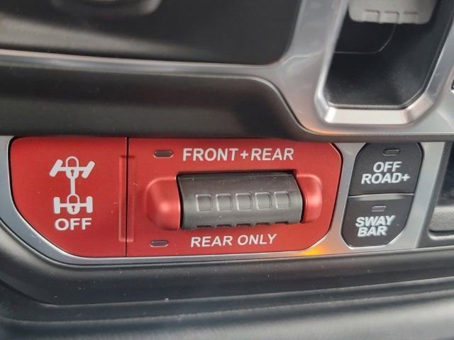 Used 2023 Jeep Wrangler Unlimited Rubicon w/ Dual Top Group image 6