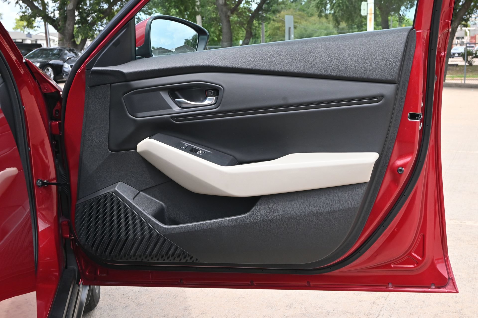 Used 2024 Honda Accord EX image 25