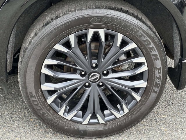 Used 2024 Nissan Rogue Platinum AWD/4WD image 11