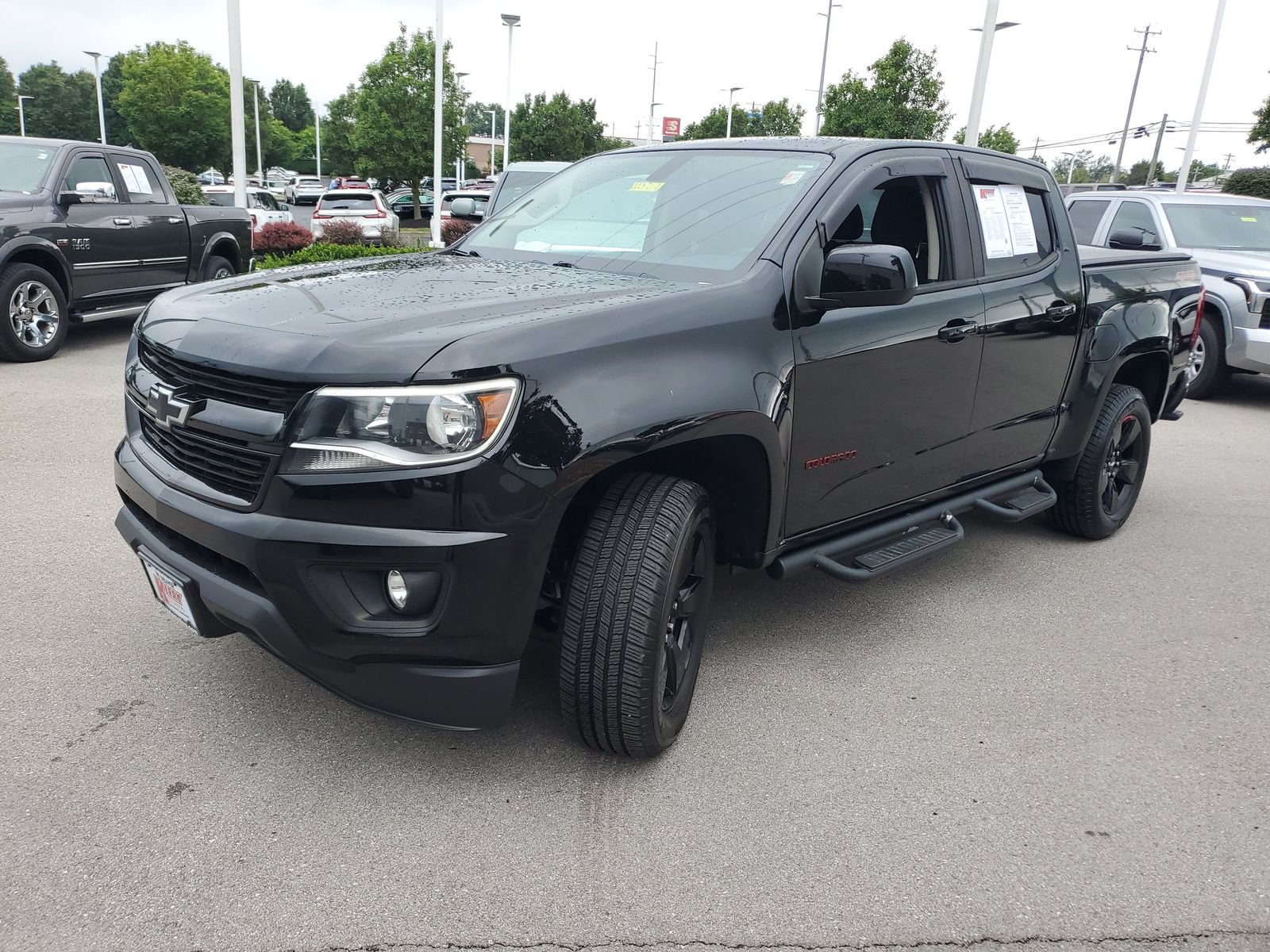 Used 2018 Chevrolet Colorado LT w/ Redline Special Edition AWD/4WD image 2