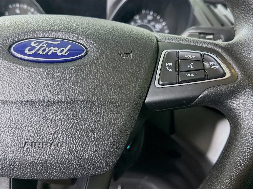 Used 2018 Ford Escape SE w/ Ford Safe & Smart Package FWD image 19