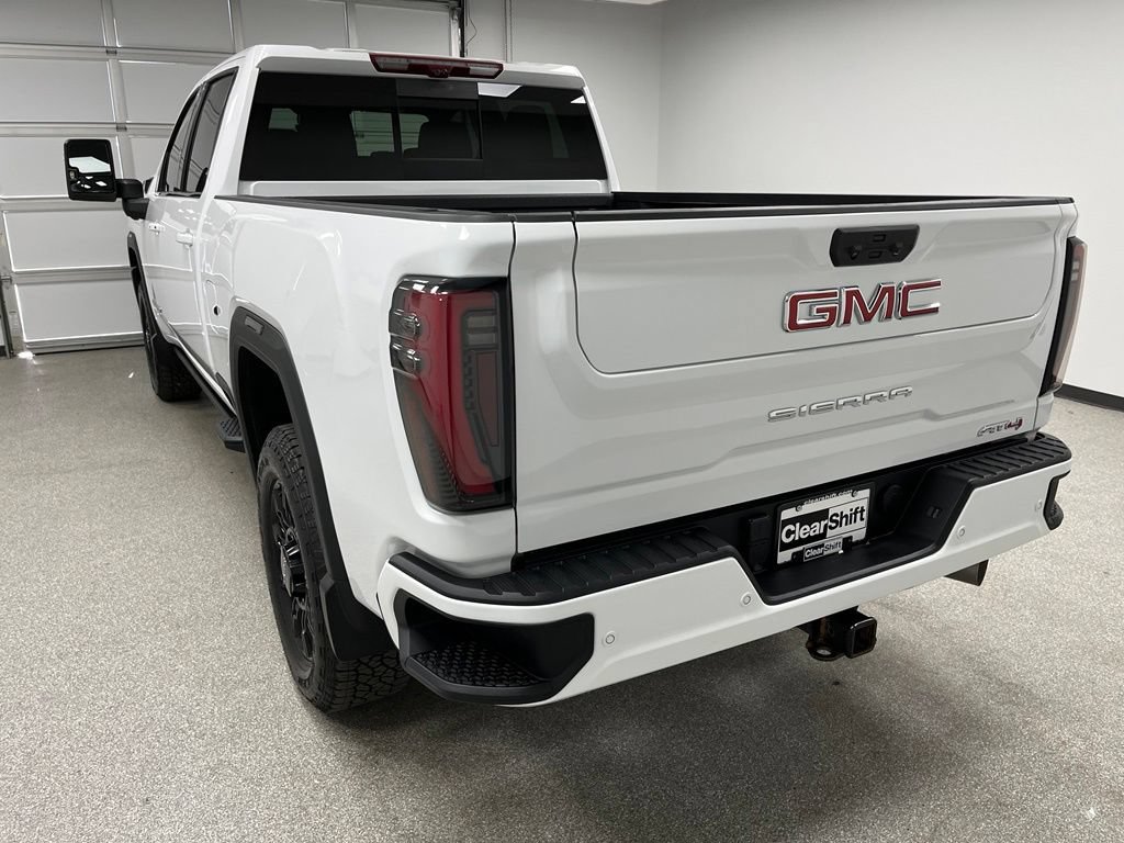 Used 2024 GMC Sierra 3500 AT4 w/ AT4 Premium Plus Package AWD/4WD image 8