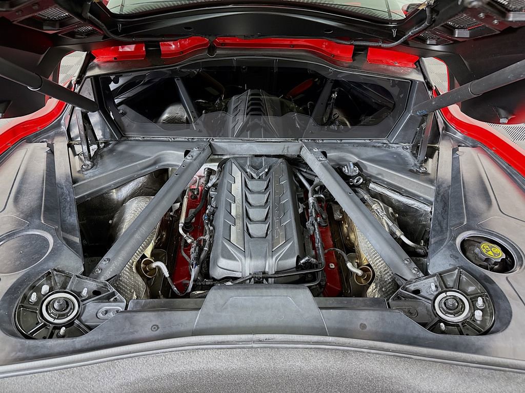 Used 2024 Chevrolet Corvette Stingray Premium Cpe w/ Z51 Performance Package image 27