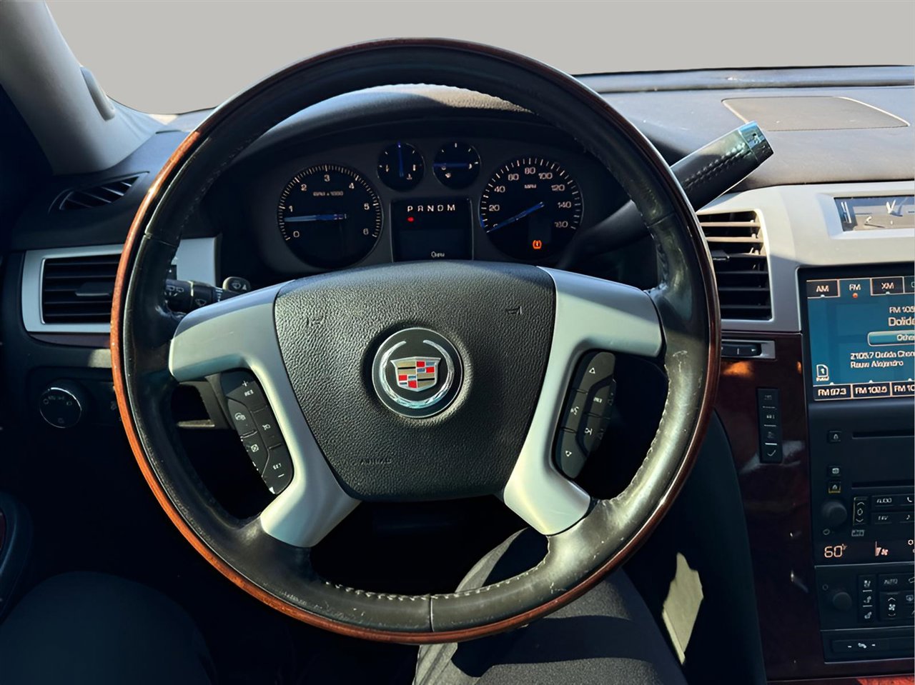 Used 2007 Cadillac Escalade 2WD w/ Information Package image 12