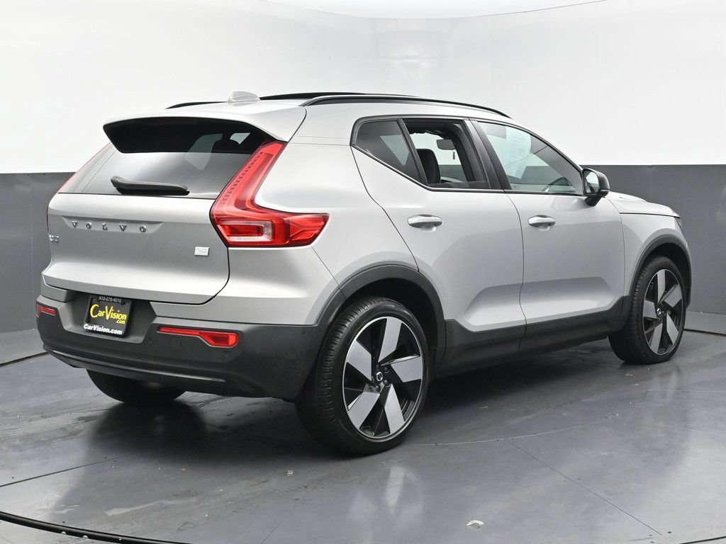 Used 2023 Volvo XC40 Recharge Ultimate w/ Protection Package Premier AWD/4WD image 12