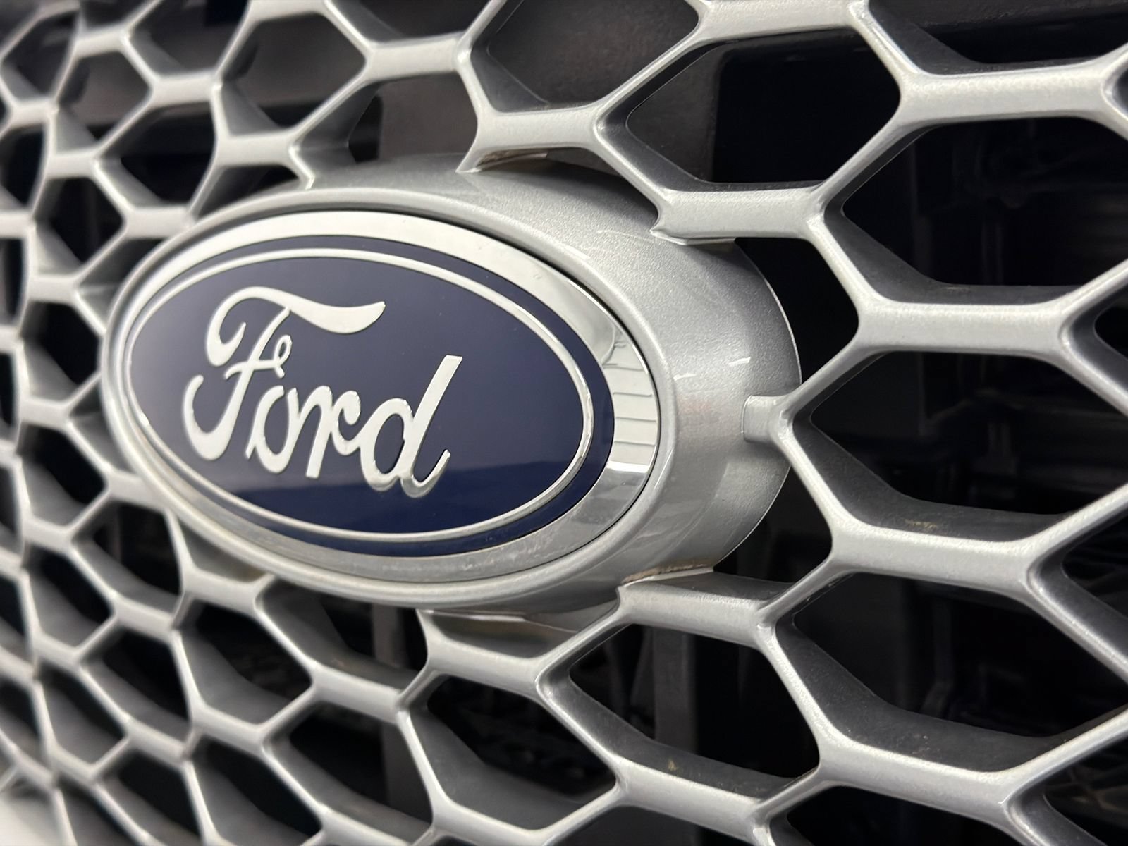 New 2024 Ford Edge SE AWD/4WD image 11