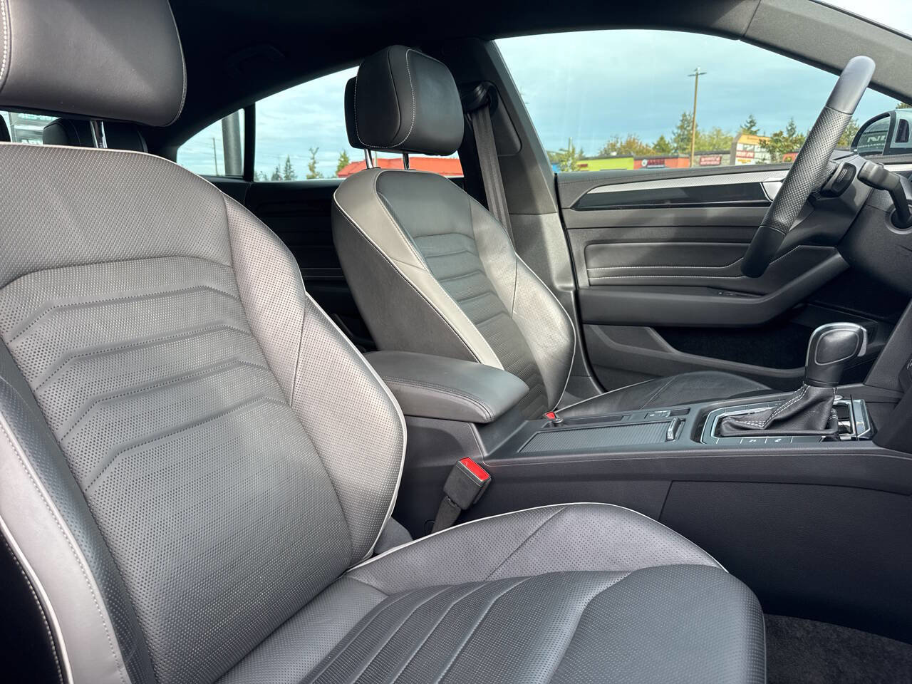 Used 2021 Volkswagen Arteon SEL Premium image 18