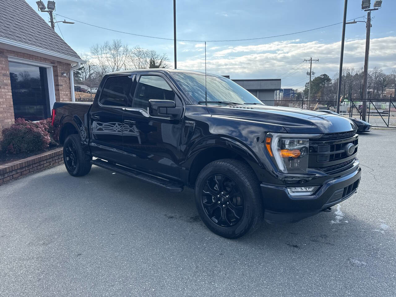 Used 2023 Ford F150 XLT w/ Equipment Group 302A High image 8