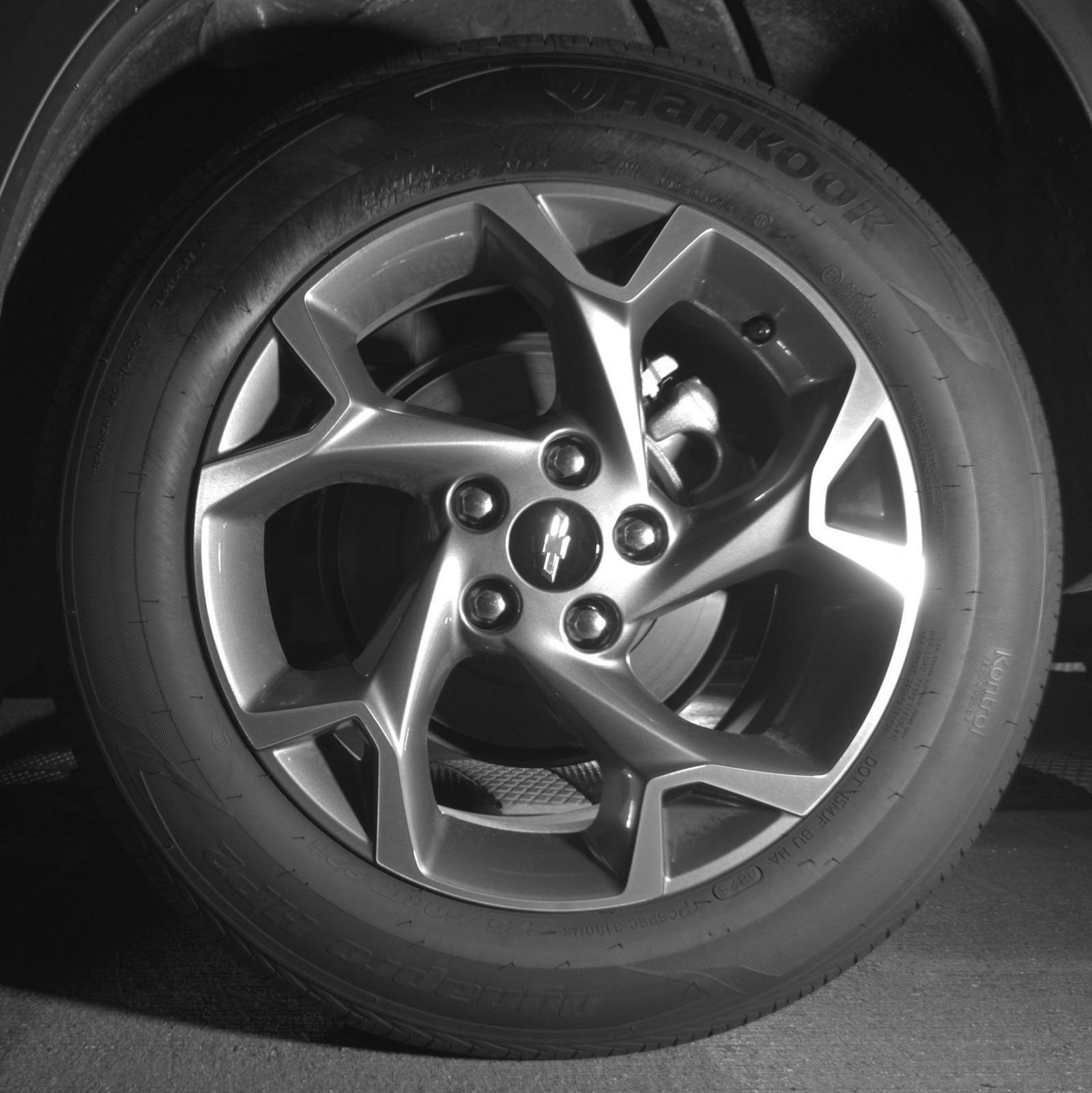Used 2025 Chevrolet Trax LT w/ LT Convenience Package FWD image 16