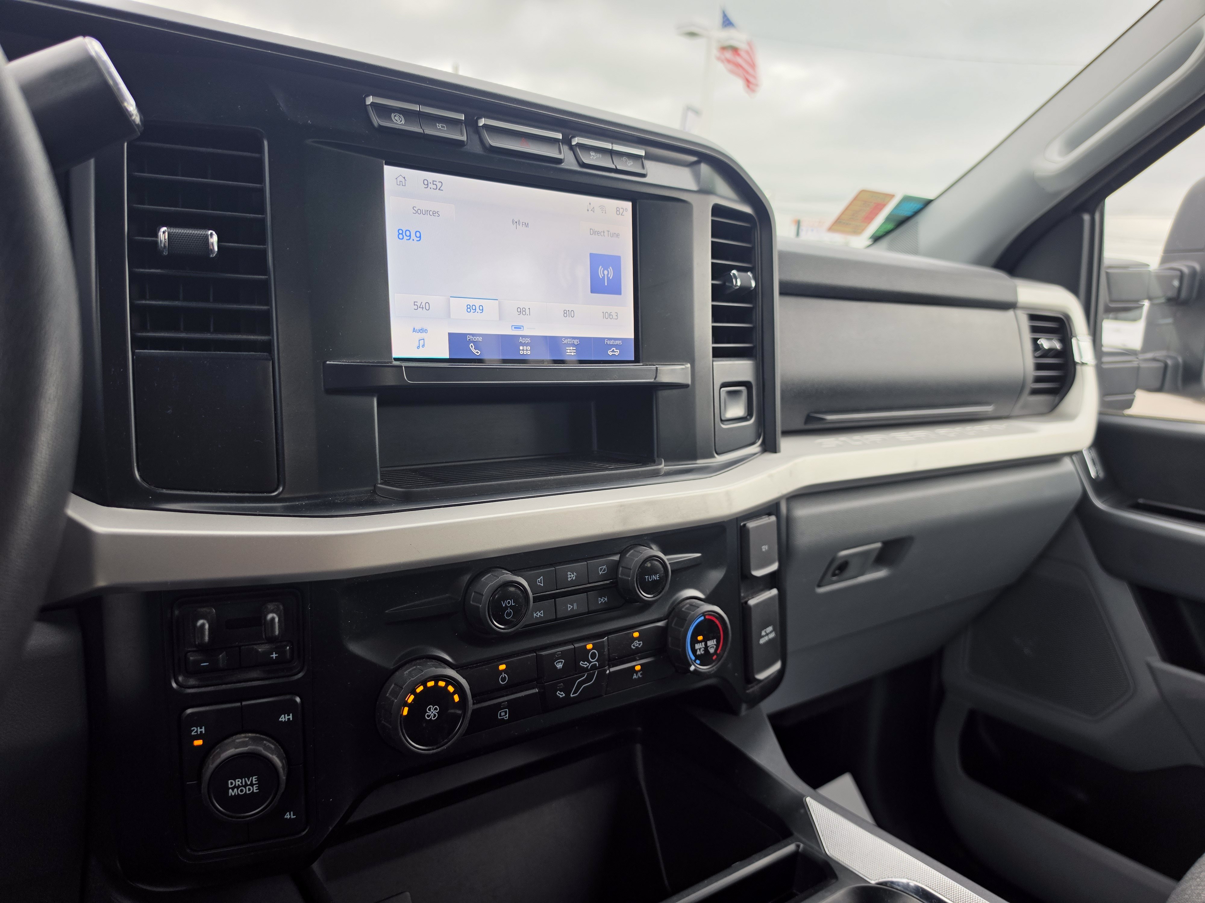 Used 2024 Ford F450 XLT w/ 360-Degree Camera Package AWD/4WD image 25