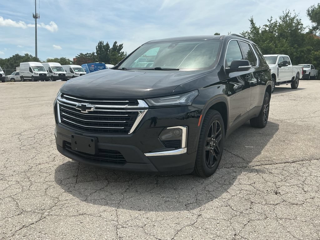 Used 2023 Chevrolet Traverse LT AWD/4WD image 1