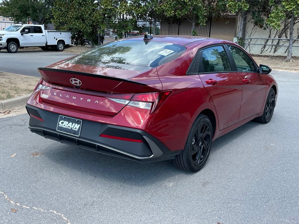 Used 2026 Hyundai Elantra Sport FWD image 7