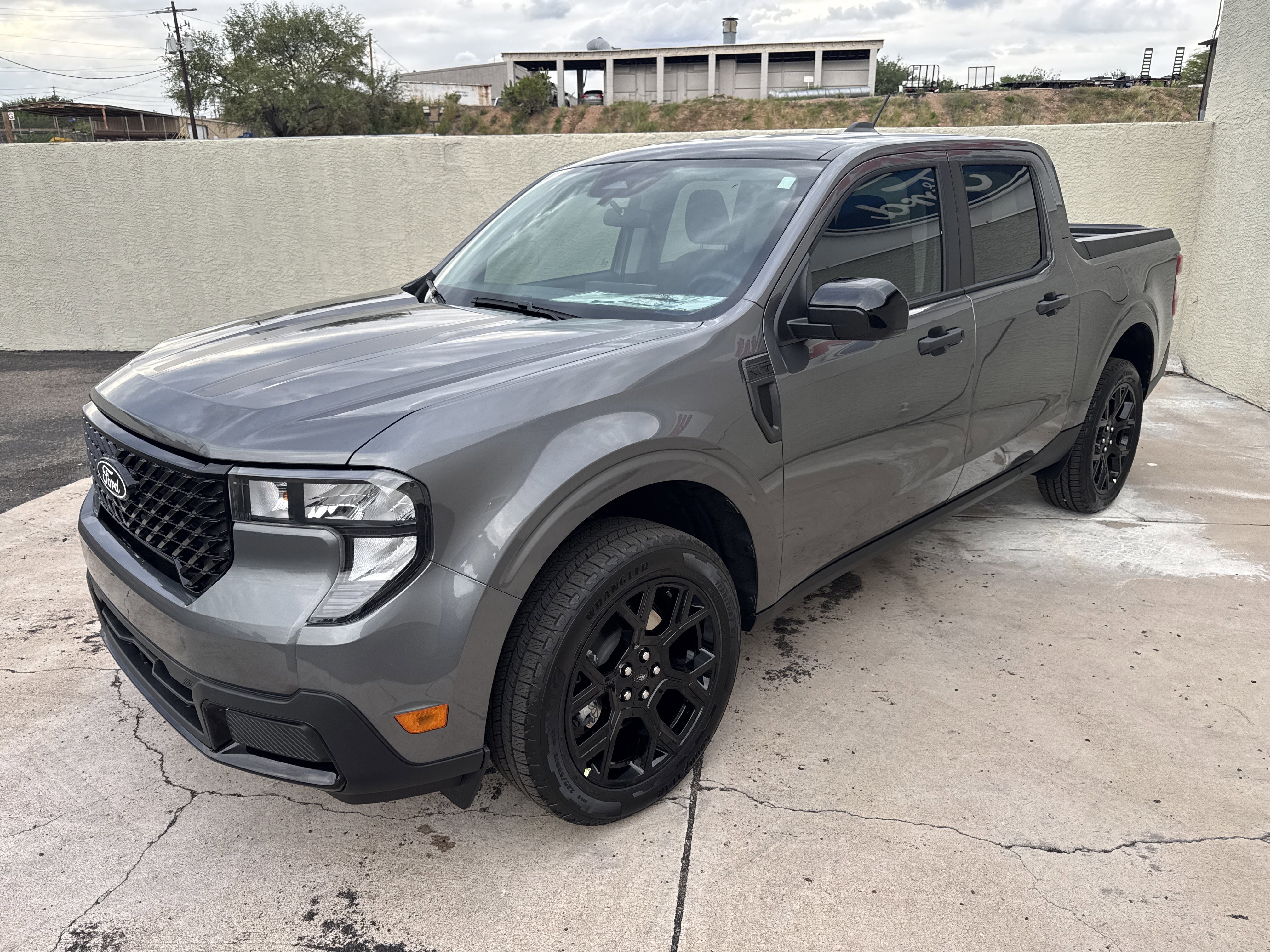 New 2025 Ford Maverick XLT w/ Black Appearance Package image 3