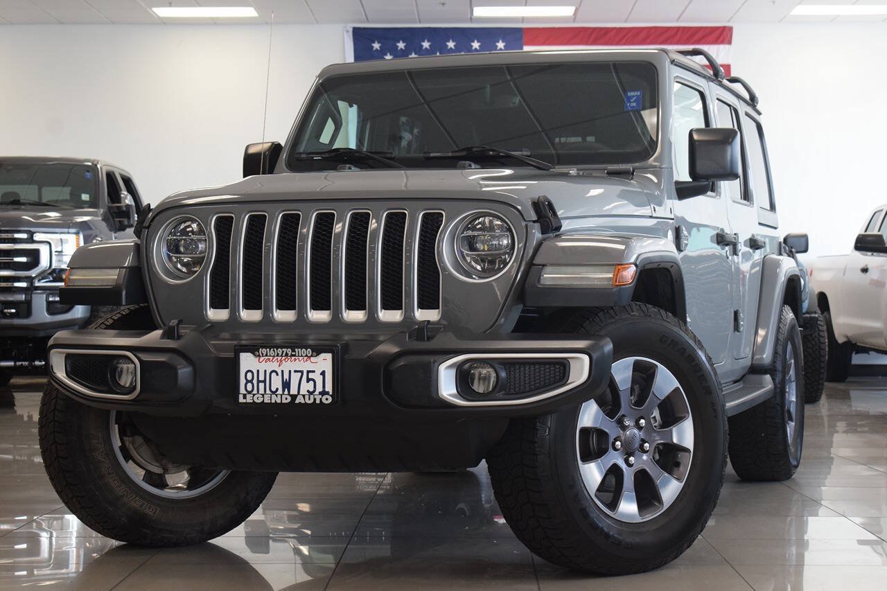 Used 2018 Jeep Wrangler Unlimited Sahara AWD/4WD image 3