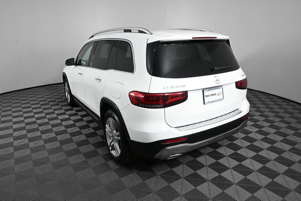 Certified 2022 Mercedes-Benz GLB 250 4MATIC image 4