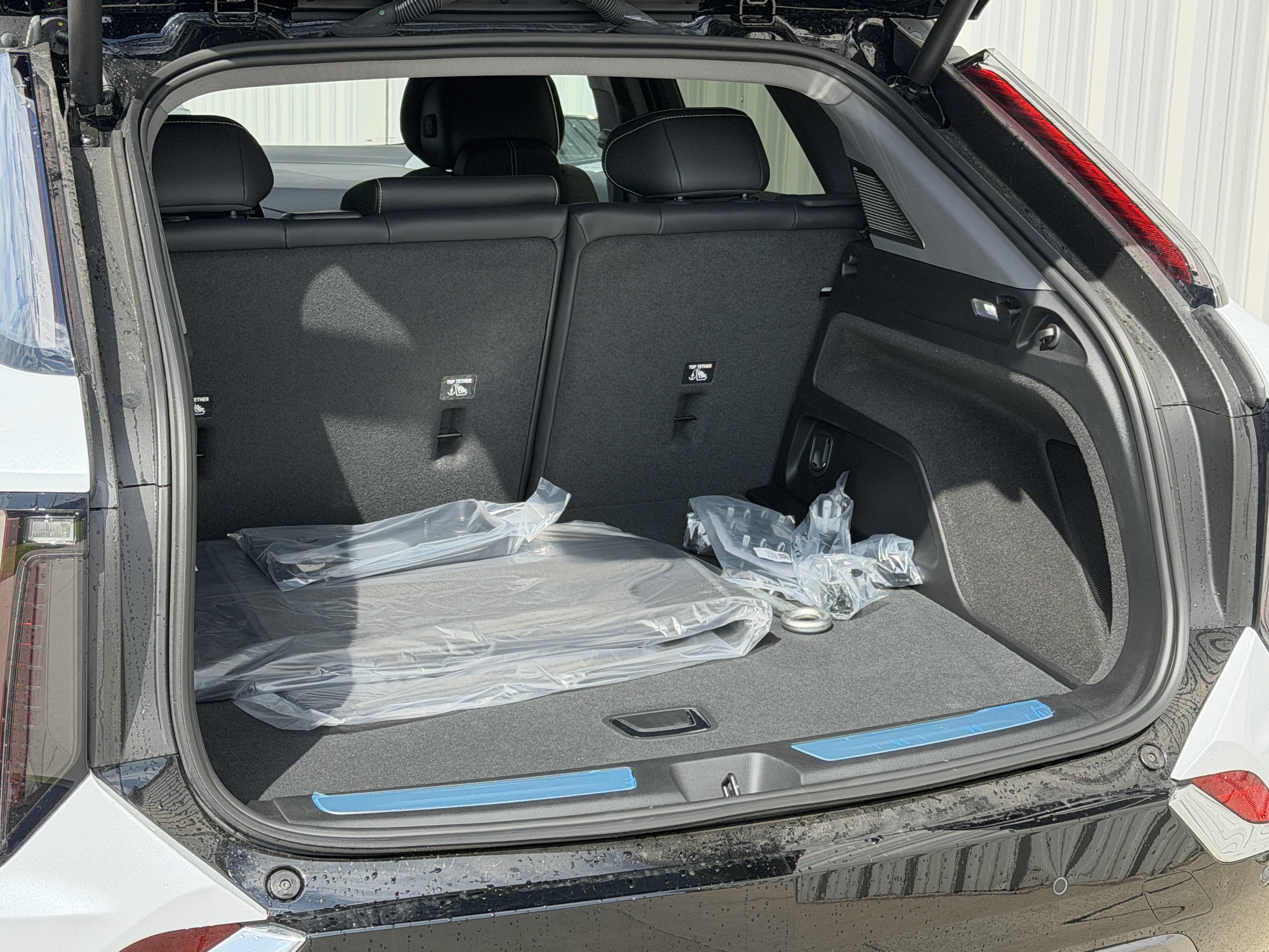 New 2027 Cadillac Optiq Luxury AWD/4WD image 5