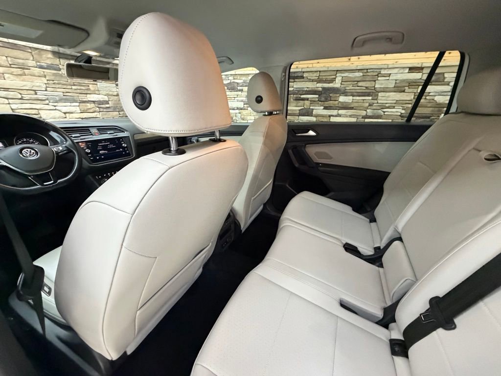 Used 2019 Volkswagen Tiguan SE w/ 3rd Row Seat Package AWD/4WD image 26