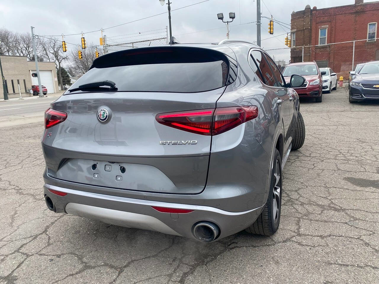 Used 2021 Alfa Romeo Stelvio Ti image 9