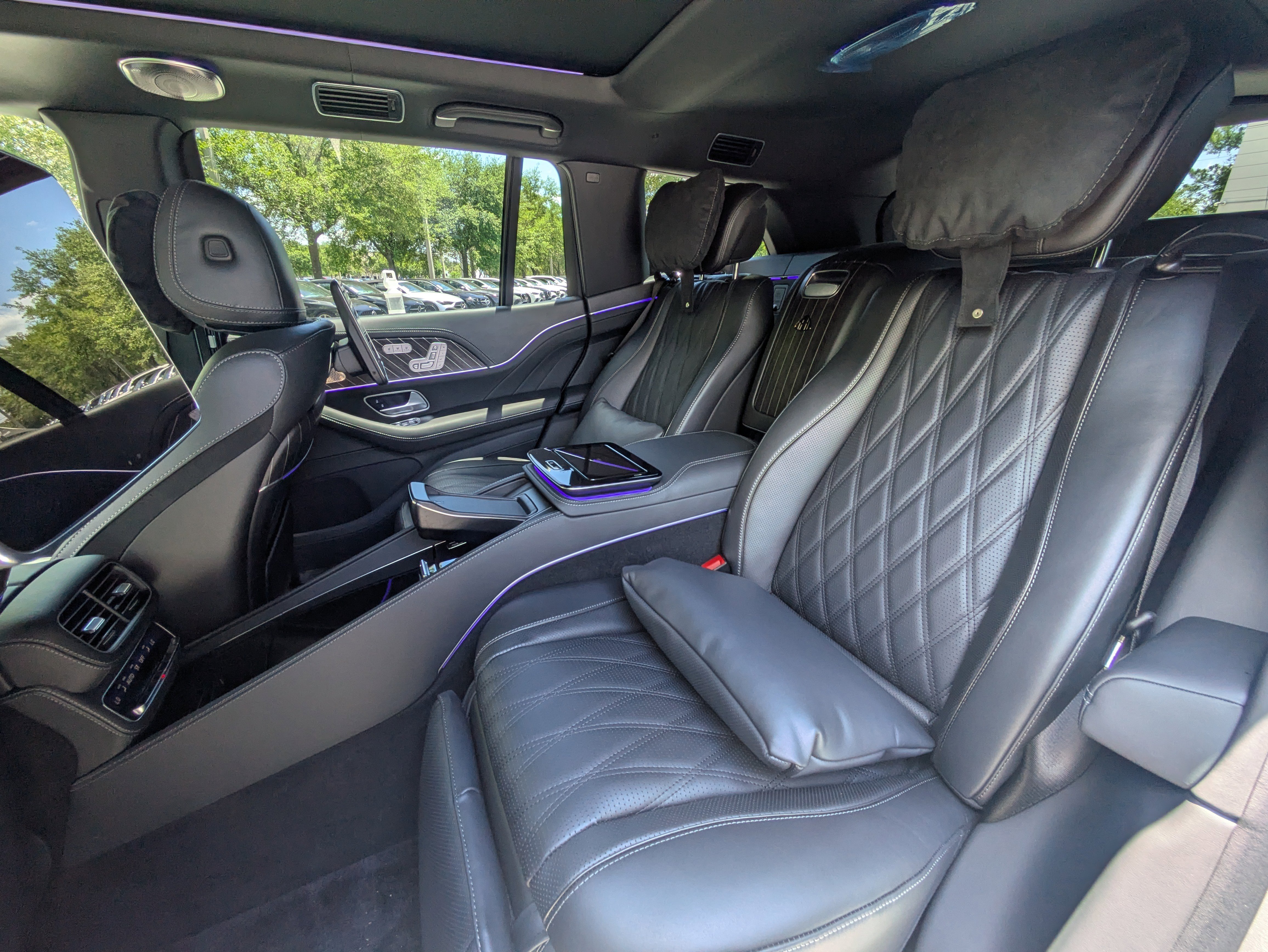 Used 2026 Mercedes-Benz Maybach GLS 600 4MATIC image 13