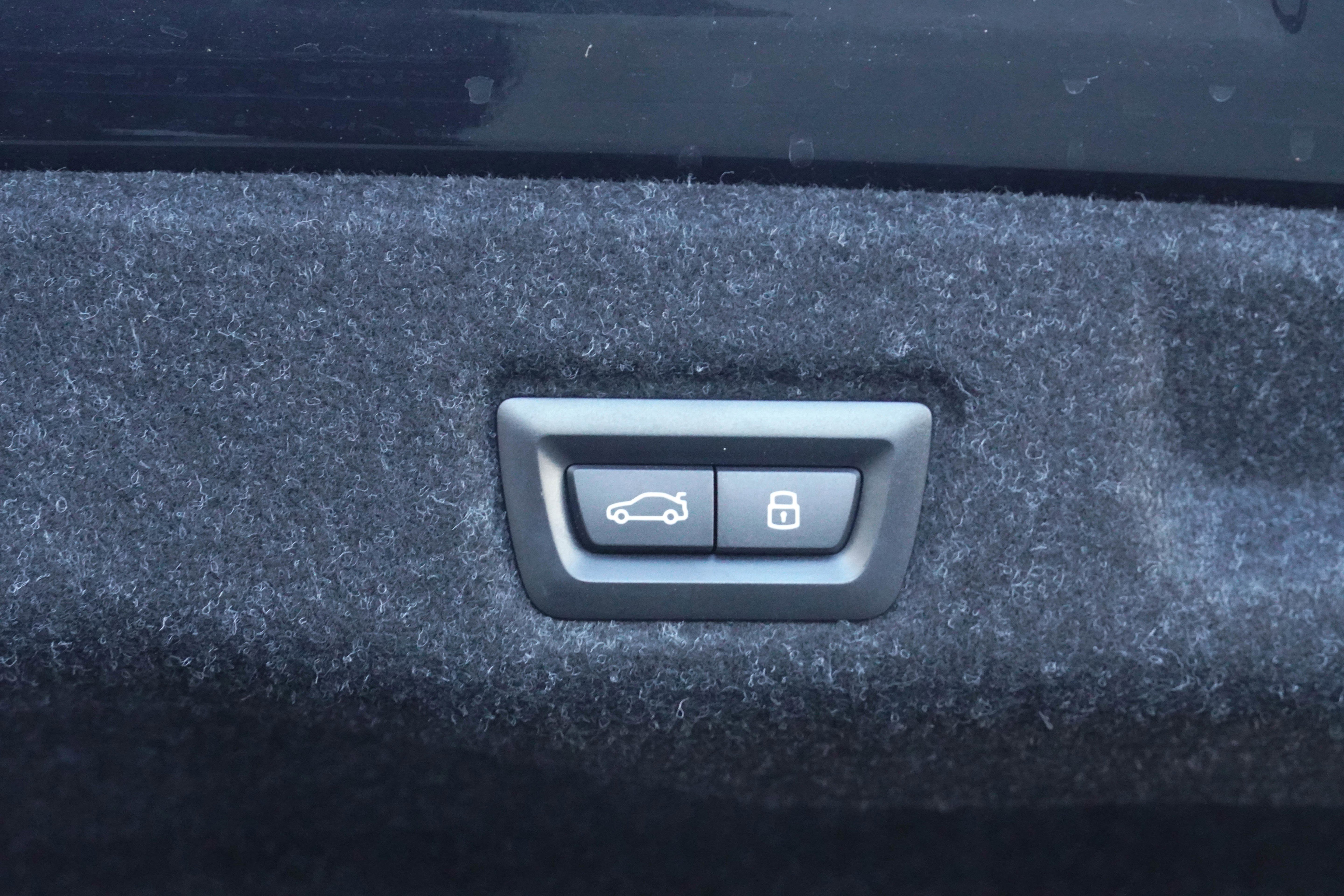 Certified 2024 BMW 530i w/ Executive Package image 39